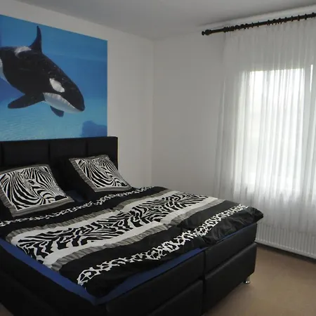 Haus Kenzo 65348 Semesterbostad *